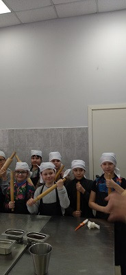Я бы в повары пошел, пусть меня научат...