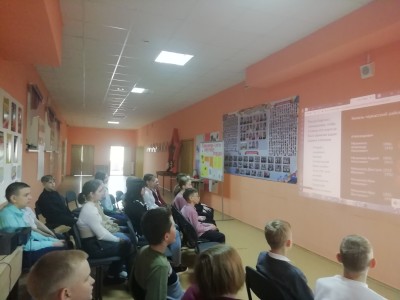 "Памяти павших будем достойны!"
