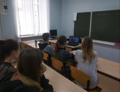 В 9в классе прошел классный по профориентации