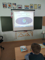 Обучающиеся 1-4 классов школы 