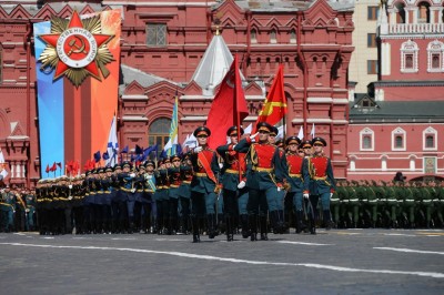 Программа он-лайн КАНИКУЛ  &laquo;Парадный МАРШ&raquo;