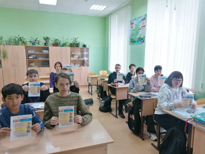 Отряд ЮИД провёл пятиминутки на переменах.